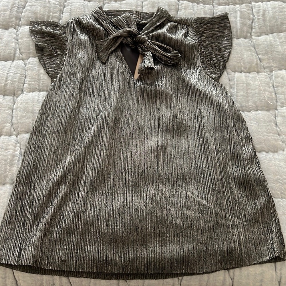 Silver and black flutter sleeve tank